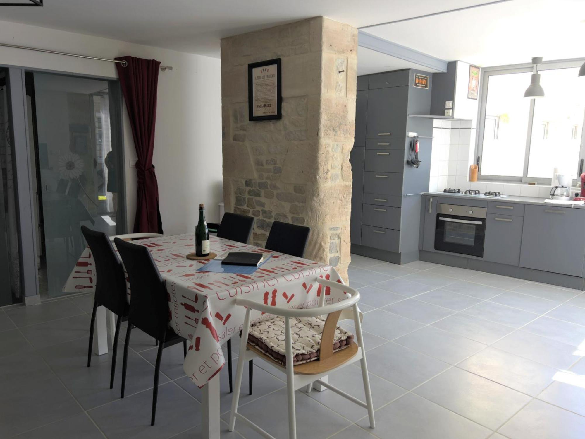 Cottage Overlord - 6 Personnes - Plages Du Debarquement Formigny Exterior foto